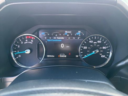 Used 2022 Ford F350 Platinum w/ FX4 Off-Road Package image 16