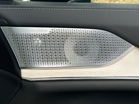 Certified 2025 Volvo EX90 Ultra AWD/4WD image 21