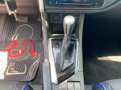 Used 2019 Toyota Corolla SE FWD image 30