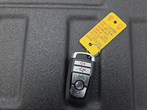 New 2026 Ford F250 Lariat w/ Chrome Package image 22