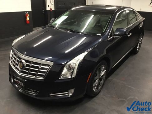 Used 2013 Cadillac XTS Luxury w/ Driver Awareness Package AWD/4WD image 6