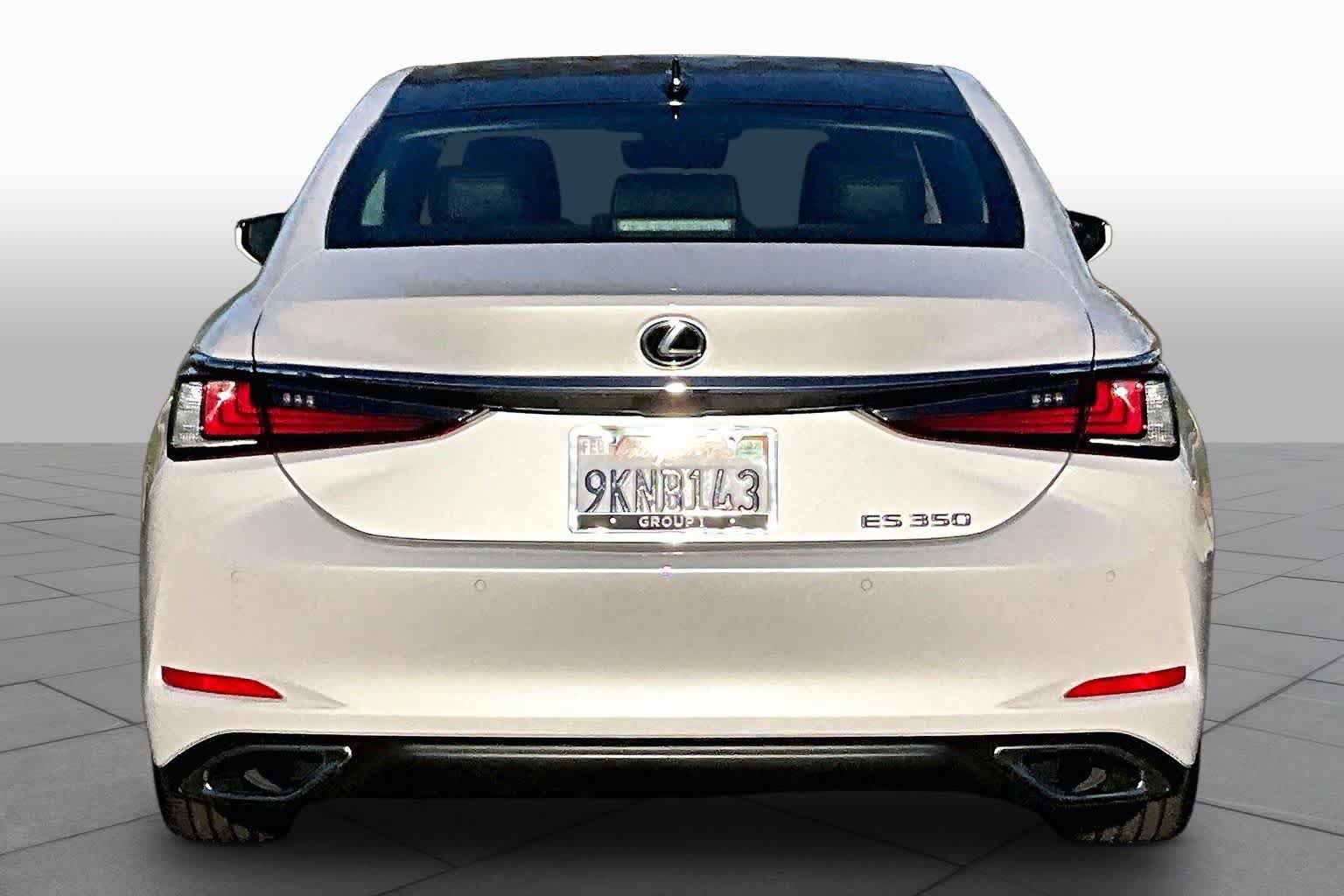 Certified 2024 Lexus ES 350 w/ Premium Package FWD image 4