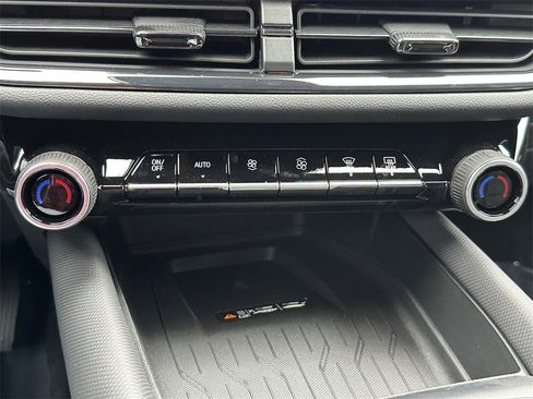 New 2026 Chevrolet Equinox EV RS image 27