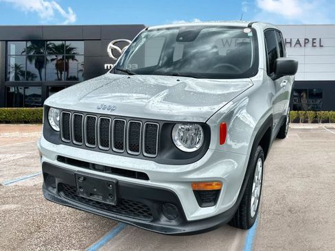 Used 2023 Jeep Renegade Latitude AWD/4WD image 1