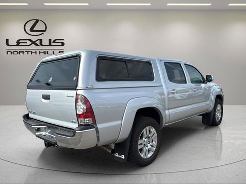 Used 2013 Toyota Tacoma 4x4 Double Cab w/ Limited Pkg image 6