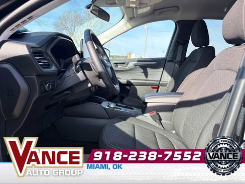 Used 2024 Ford Escape Active image 11