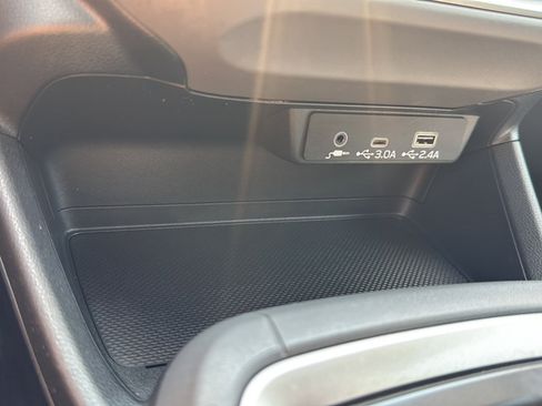 Certified 2024 Subaru Crosstrek 2.0i Premium AWD/4WD image 33