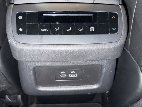 Certified 2025 Nissan Pathfinder SL AWD/4WD image 22