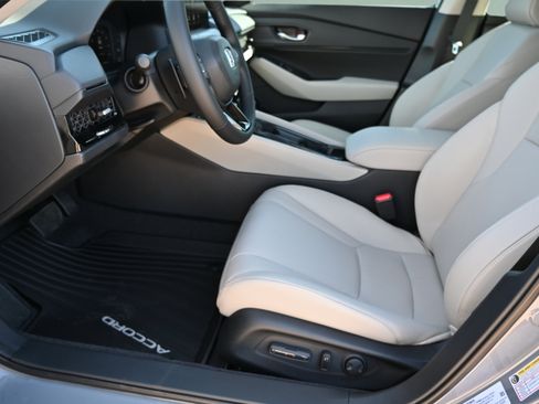 New 2025 Honda Accord EX-L image 21