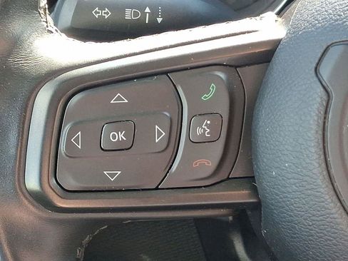 Certified 2022 Jeep Gladiator Sport image 21