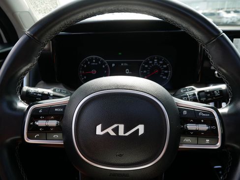 Used 2023 Kia Sorento X-Line EX image 25