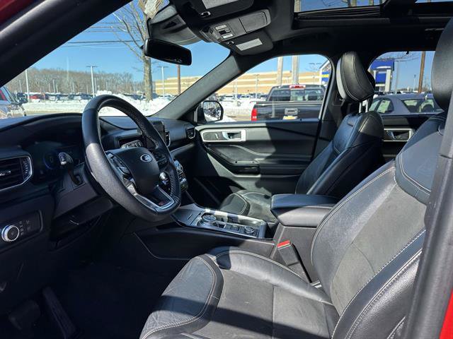 Used 2022 Ford Explorer ST w/ ST Street Pack AWD/4WD image 13