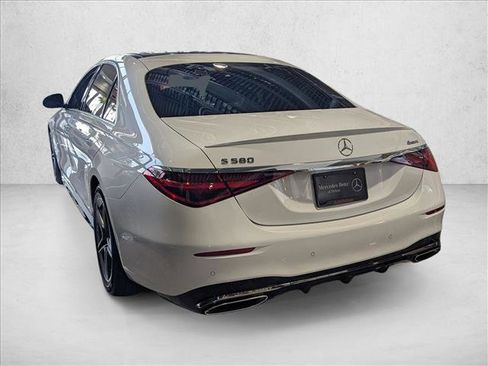 Used 2025 Mercedes-Benz S 580 S 580 image 7