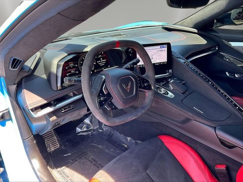 Used 2023 Chevrolet Corvette Stingray Premium Cpe w/ Z51 Performance Package RWD image 16