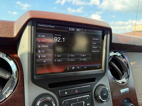 Used 2013 Ford F250 King Ranch w/ King Ranch w/Chrome Pkg AWD/4WD image 26