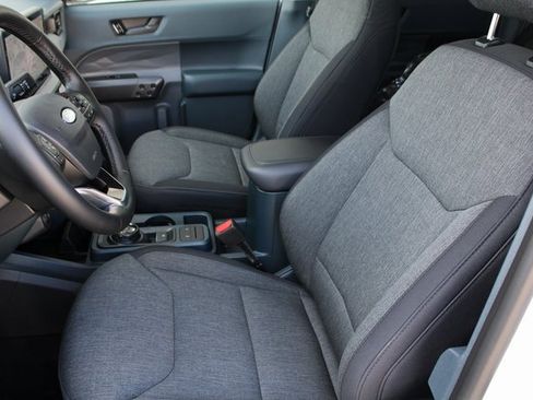 New 2025 Ford Maverick XLT w/ XLT Luxury Package image 17