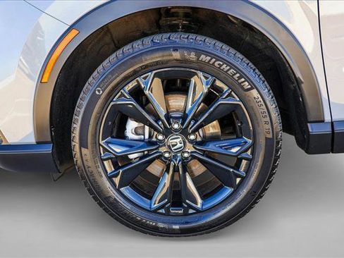 Used 2024 Honda CR-V Sport Touring image 9