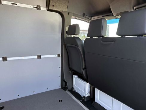 Used 2025 Mercedes-Benz Sprinter 3500 image 10