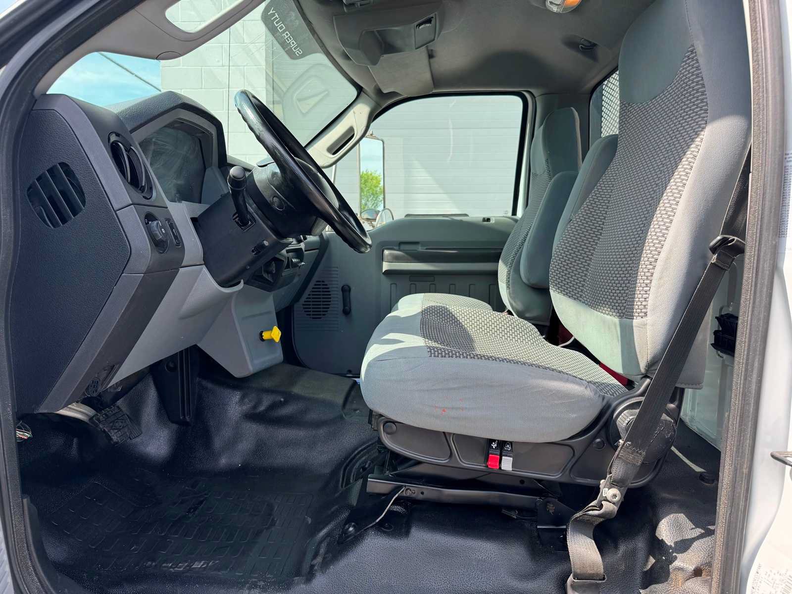Used 2015 Ford F650 2WD Regular Cab Super Duty image 7