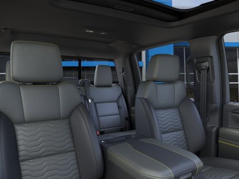 New 2026 Chevrolet Silverado 2500 ZR2 AWD/4WD image 24