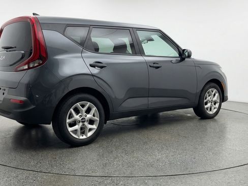 Used 2025 Kia Soul LX w/ LX Technology Package FWD image 9