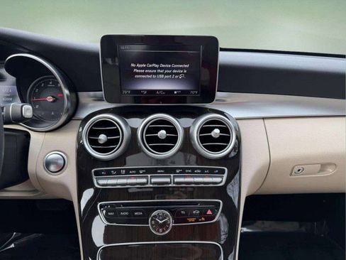 Used 2018 Mercedes-Benz C 300 4MATIC Sedan image 14
