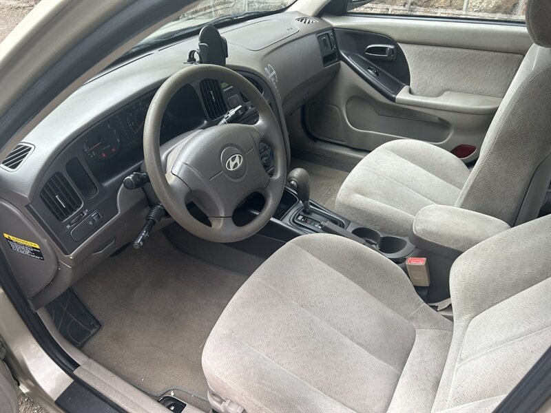 Used 2005 Hyundai Elantra GLS FWD image 7