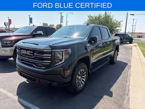 Used 2022 GMC Sierra 1500 AT4 w/ AT4 Premium Package AWD/4WD image 9