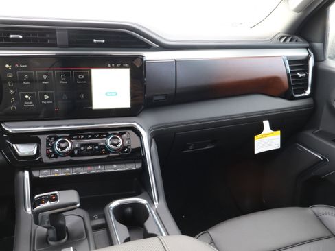 New 2026 GMC Sierra 1500 Denali w/ Technology Package image 11