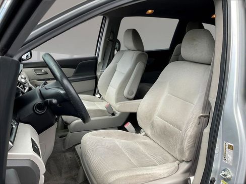 Used 2011 Honda Odyssey LX image 20