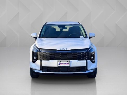 New 2026 Kia Sportage LX image 2