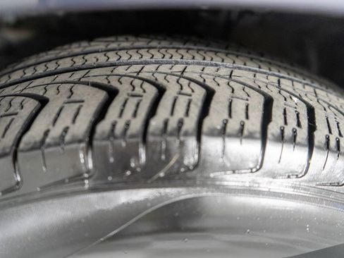 Used 2015 Toyota Prius Four image 23