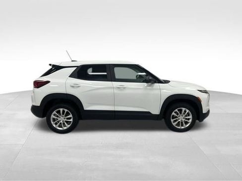 New 2026 Chevrolet TrailBlazer LS w/ LS Convenience Package AWD/4WD image 19