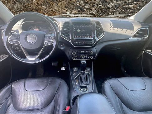 Used 2021 Jeep Cherokee Limited image 12