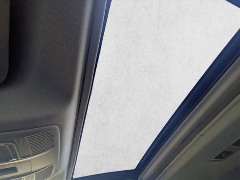 Used 2019 MAZDA CX-5 Touring image 12