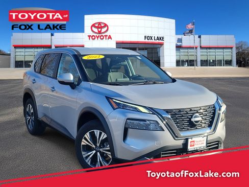 Used 2022 Nissan Rogue SV image 1