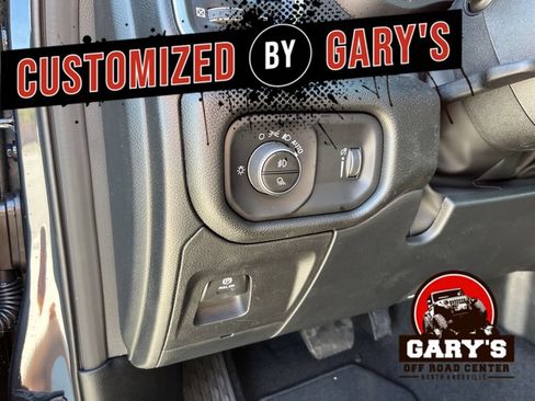 New 2026 RAM 1500 Big Horn w/ Night Edition AWD/4WD image 8