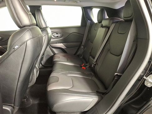 Used 2022 Jeep Cherokee Limited w/ Elite Package image 14