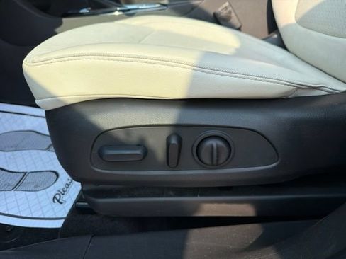 Certified 2023 Buick Encore GX Preferred w/ Cold Weather Comfort Package FWD image 14