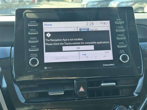 Used 2022 Toyota Camry LE image 18