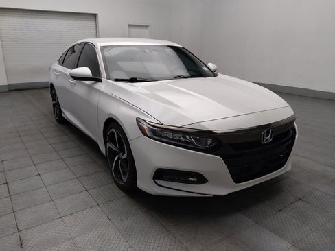 Used 2018 Honda Accord Sport image 13