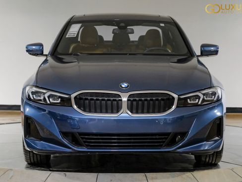 Used 2025 BMW 330i Sedan w/ Convenience Package RWD image 7