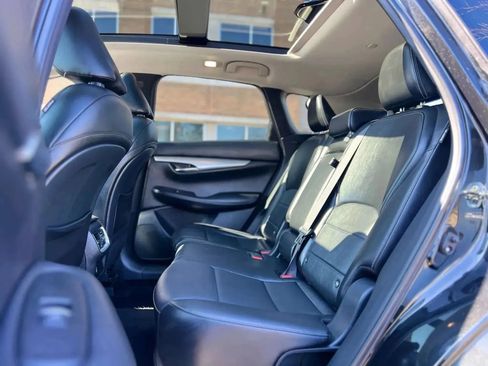 Used 2021 INFINITI QX50 Essential AWD/4WD image 20