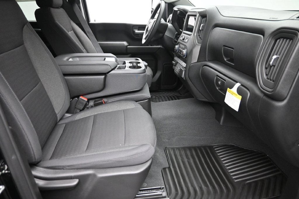 New 2026 Chevrolet Silverado 2500 Custom w/ Custom Value Package AWD/4WD image 9