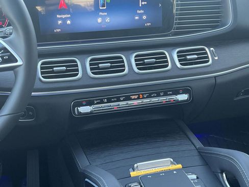 Certified 2025 Mercedes-Benz GLE 350 GLE 350 image 37