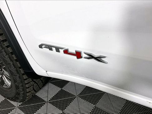 New 2026 GMC Sierra 1500 AT4X AWD/4WD image 9