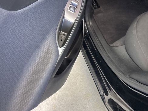 Used 2018 Chevrolet Malibu LT FWD image 32