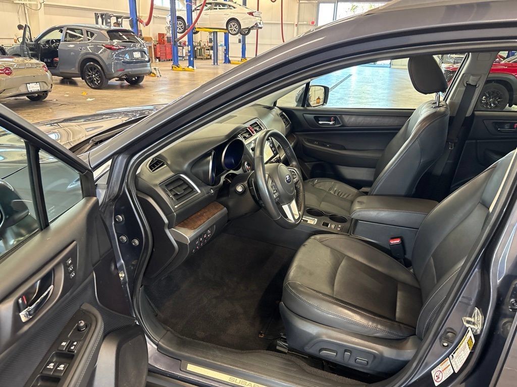Used 2017 Subaru Outback 2.5i Limited AWD/4WD image 12