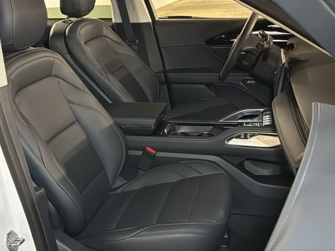 New 2026 Lincoln Nautilus Premier w/ Equipment Group 102A AWD/4WD image 10