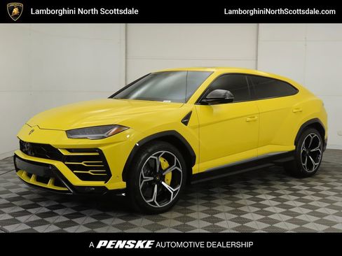 Used 2019 Lamborghini Urus image 1